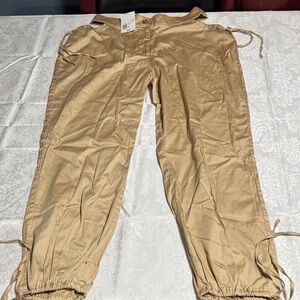 Forever 21 Women's Tan Pants Size L